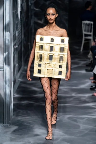 Look 65
